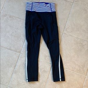 Lululemon size 2 crop pants with reflective